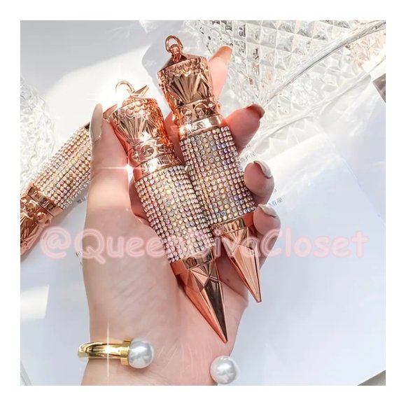 Royal Queen Crown Style Scepter Rhinestone Mascara - Waterproof, Smudge-Proof 4D - Picture 3 of 7